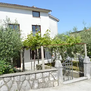 Ana 2 I 3 Apartment Malinska